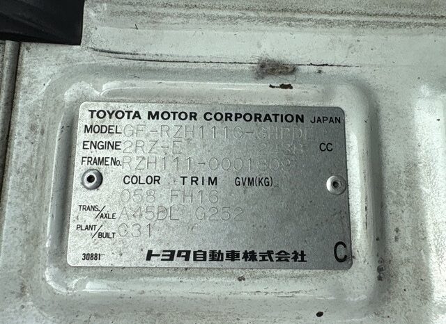 Toyota Hiace Van (Reserved) full