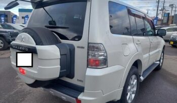 Mitsubishi Pajero (Reserved) full