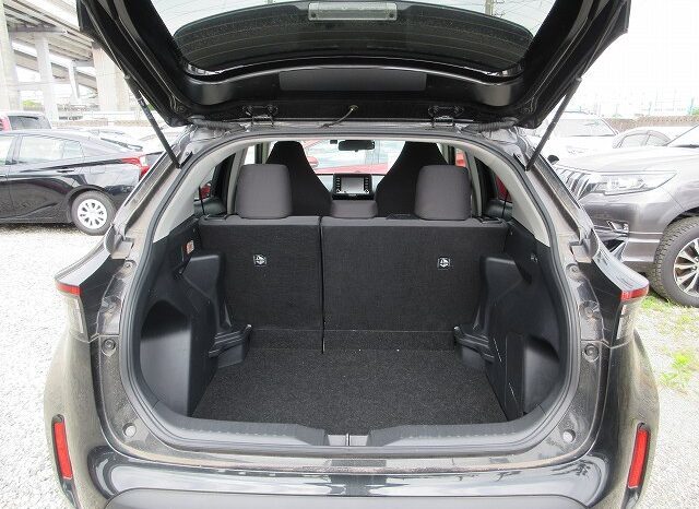 Toyota Yaris Cross full
