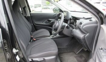 Toyota Yaris Cross full