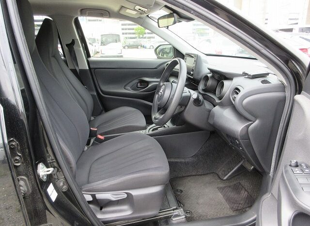 Toyota Yaris Cross full