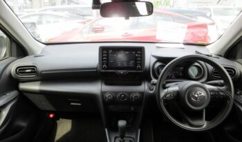 Toyota Yaris Cross full