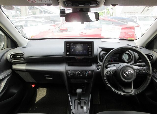 Toyota Yaris Cross full