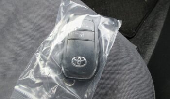 Toyota Yaris Cross full