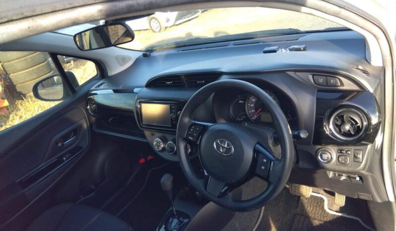 Toyota Vitz full