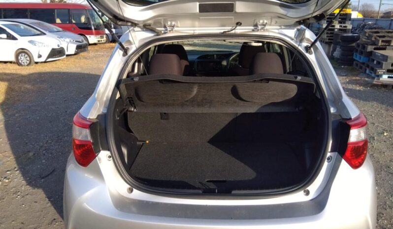 Toyota Vitz full
