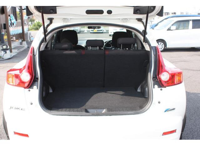 Nissan Juke (Reserved) full