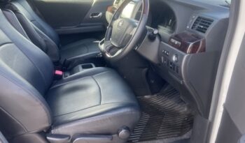 Toyota Vellfire full