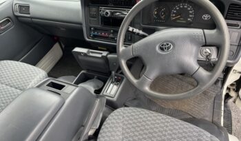 Toyota Hiace (Reserved) full