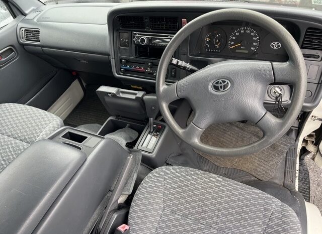 Toyota Hiace (Reserved) full