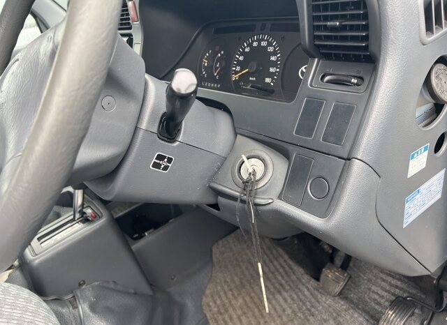 Toyota Hiace (Reserved) full